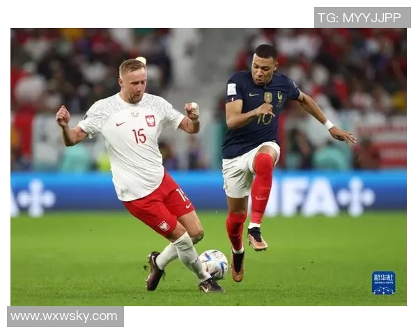 挑战足球球星巅峰对决揭秘谁才是当今足坛真正的王者 挑战足球球星巅峰对决揭秘谁才是当今足坛真正的王者