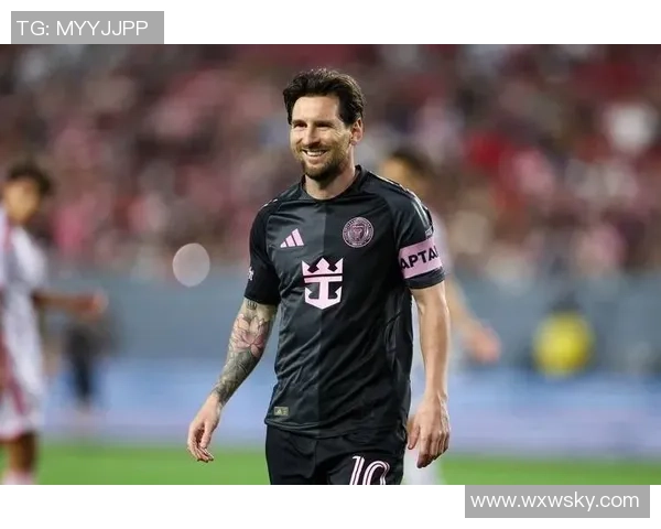 球星进球时刻再现足坛辉煌瞬间助力球队突破极限 球星进球时刻再现足坛辉煌瞬间助力球队突破极限